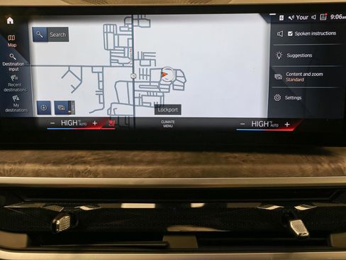 Used 2023 BMW X7 xDrive40i w/ Executive Package image 31