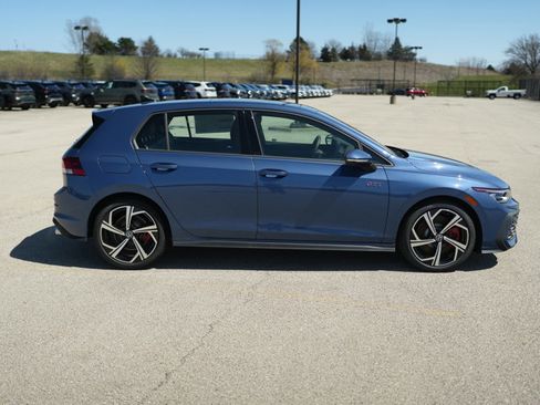 New 2026 Volkswagen GTI SE FWD image 9