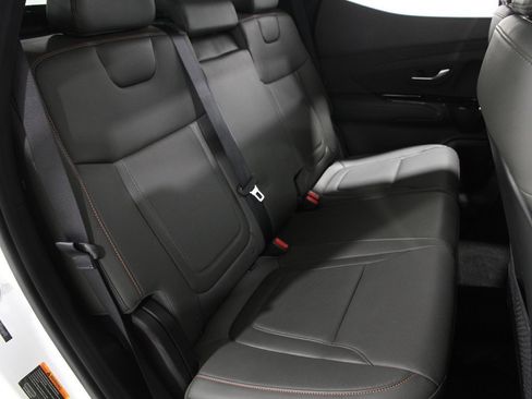 Certified 2024 Hyundai Santa Cruz Limited image 18