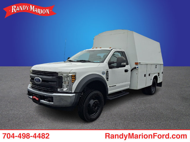 Used 2018 Ford F550 2WD Regular Cab Super Duty image 1