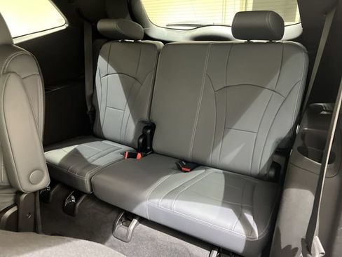 Certified 2023 Buick Enclave Essence FWD image 23