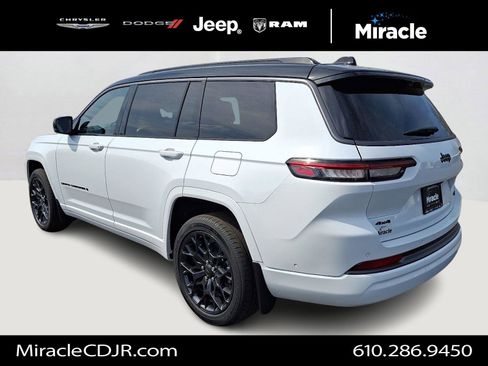 New 2026 Jeep Grand Cherokee L Summit AWD/4WD image 4