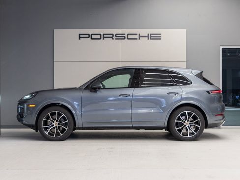 New 2026 Porsche Cayenne image 2