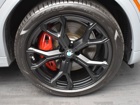 Used 2024 BMW X6 M60i w/ M Sport Professional Package image 19