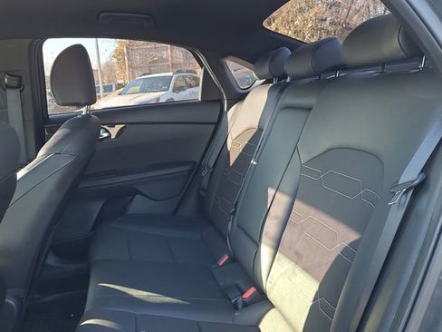 Used 2021 Kia Forte GT-Line image 10