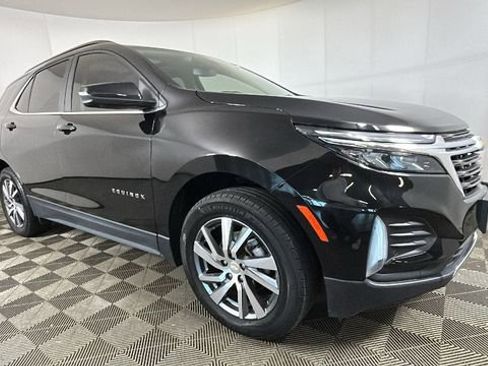 Used 2023 Chevrolet Equinox LT AWD/4WD image 2