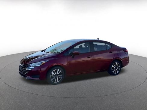 Used 2025 Nissan Versa SV image 7