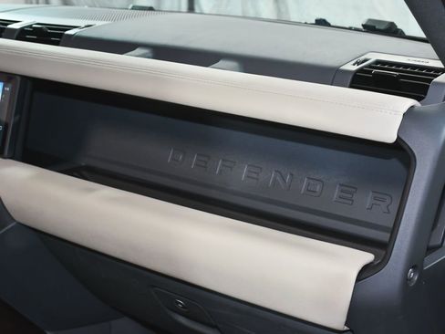 Used 2023 Land Rover Defender 110 X-Dynamic SE image 59