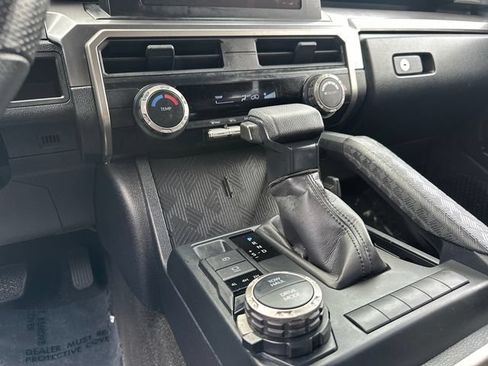 Certified 2025 Toyota 4Runner SR5 AWD/4WD image 27