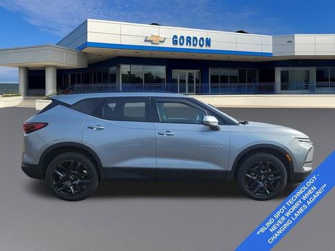 Used 2024 Chevrolet Blazer LT w/ Convenience Package image 6