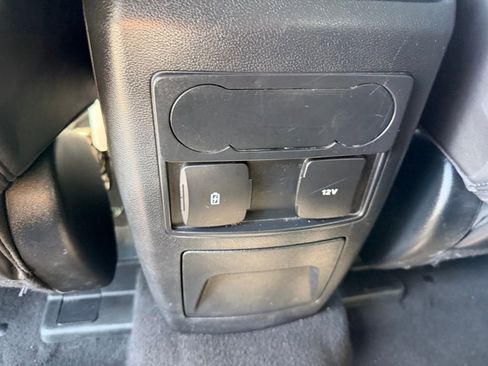 Used 2023 Ford Explorer XLT w/ Equipment Group 202A RWD image 26