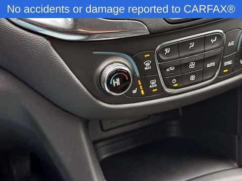 Certified 2024 Chevrolet Equinox LT w/ LPO, Floor Liner Package image 27