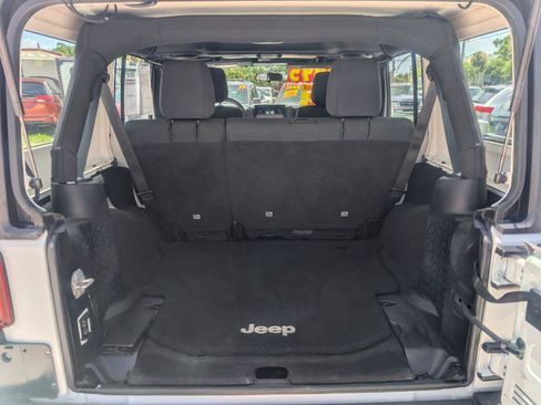 Used 2012 Jeep Wrangler Unlimited Sport w/ Max Tow Pkg AWD/4WD image 11