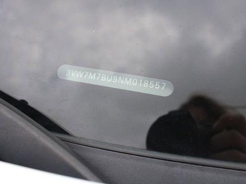 Used 2022 Volkswagen Jetta SE FWD image 39