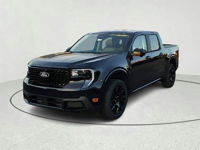 New 2025 Ford Maverick Lariat w/ Black Appearance Package