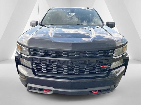 Used 2019 Chevrolet Silverado 1500 Custom Trail Boss w/ Custom Convenience Package AWD/4WD image 2