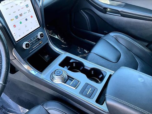 Used 2022 Ford Edge Titanium w/ Equipment Group 301A image 16