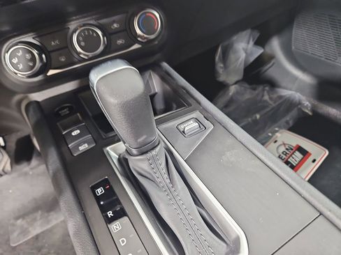 New 2026 Nissan Kicks S image 22