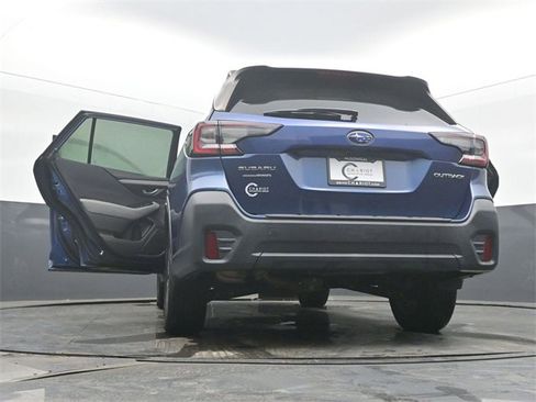 Used 2020 Subaru Outback Premium image 60