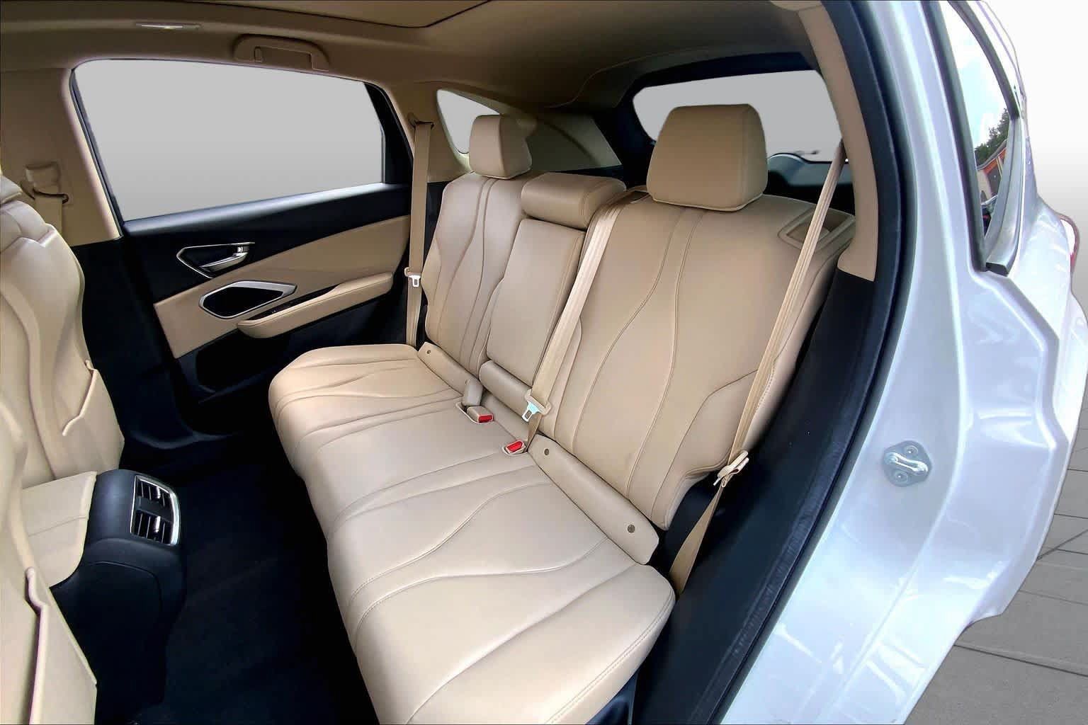Used 2024 Acura RDX SH-AWD image 21