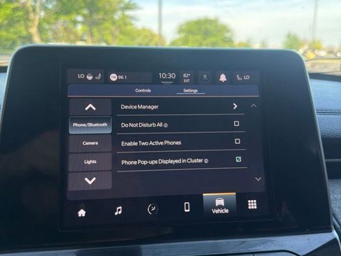 Used 2022 Jeep Compass Latitude w/ Sun and Sound Group AWD/4WD image 17