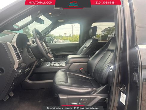 Used 2019 Ford Expedition Max XLT w/ Equipment Group 202A AWD/4WD image 11