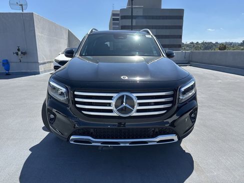 Used 2026 Mercedes-Benz GLB 250 image 2
