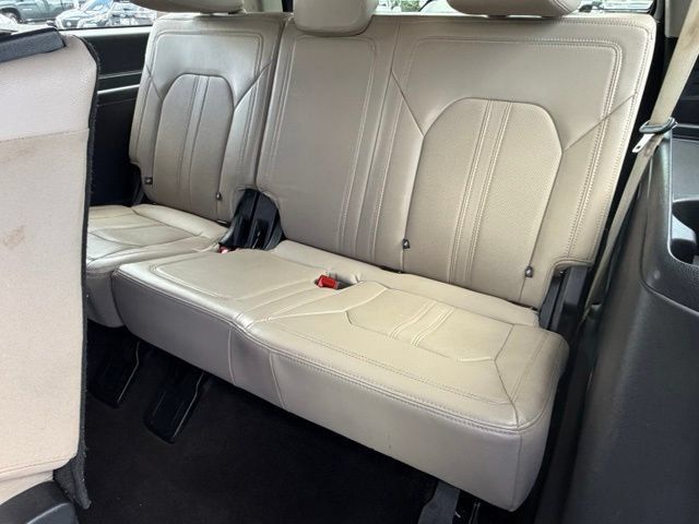 Used 2022 Ford Expedition Max Limited AWD/4WD image 17