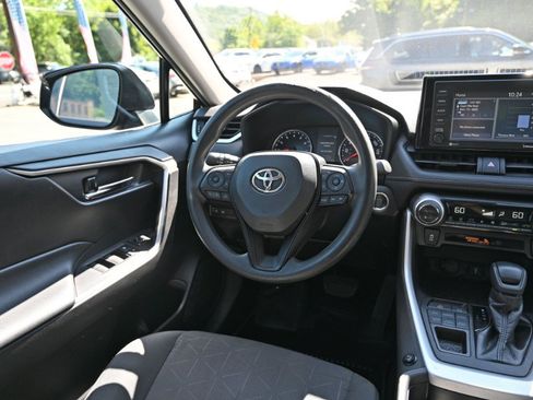 Used 2020 Toyota RAV4 XLE w/ All Weather Liner Package AWD/4WD image 10