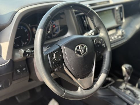 Used 2018 Toyota RAV4 Adventure AWD/4WD image 12