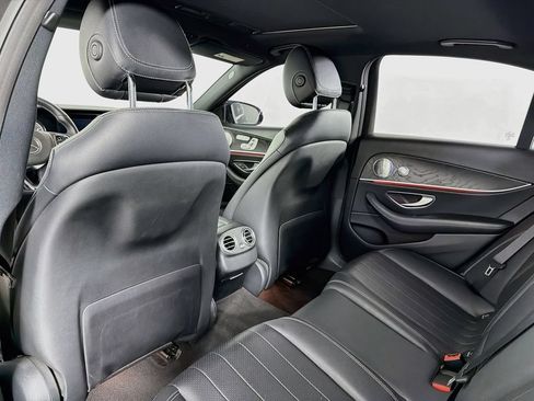 Used 2017 Mercedes-Benz E 300 image 34