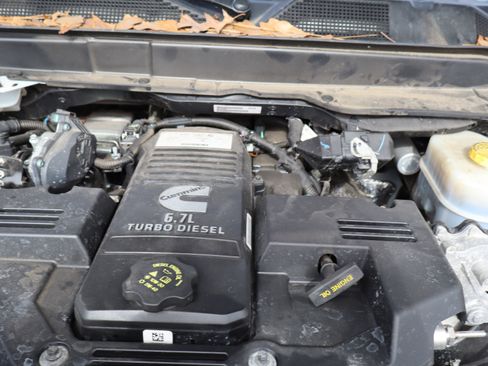 Used 2024 RAM 2500 Limited w/ Safety Group image 47