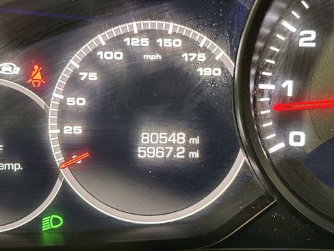 Used 2018 Porsche Panamera 4 image 19