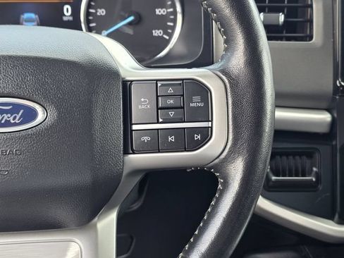 Used 2024 Ford Expedition XLT AWD/4WD image 29