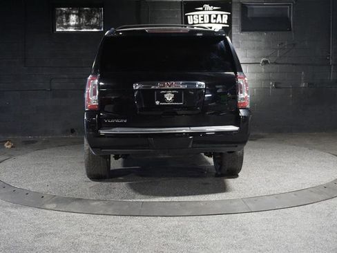 Used 2017 GMC Yukon Denali w/ Open Road Package image 4
