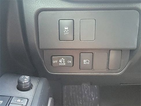 Used 2022 Toyota Tacoma SR w/ SR Convenience Package image 29