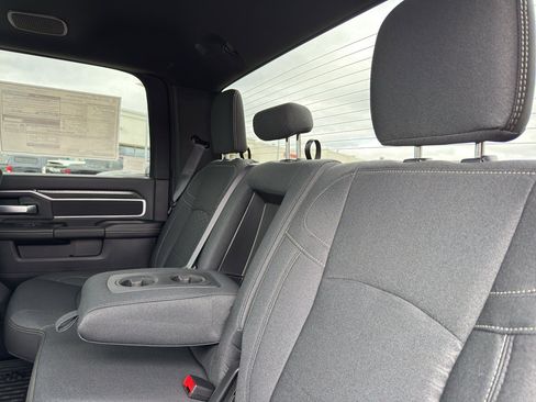 New 2026 RAM 2500 Big Horn AWD/4WD image 33