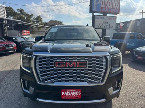 Used 2021 GMC Yukon Denali w/ Denali Premium Package image 3