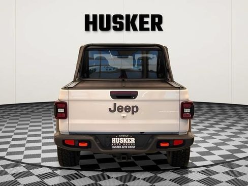 Used 2023 Jeep Gladiator Mojave w/ Cold Weather Group AWD/4WD image 5