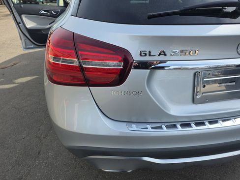 Used 2019 Mercedes-Benz GLA 250 image 40