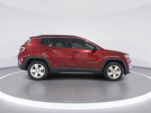 Used 2022 Jeep Compass Latitude w/ Convenience Group image 9