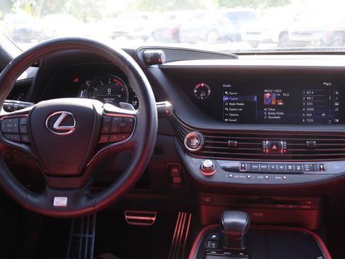 Used 2020 Lexus LS 500 F Sport w/ Performance Package RWD image 23