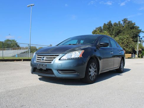 Used 2013 Nissan Sentra FE+ SV FWD image 2