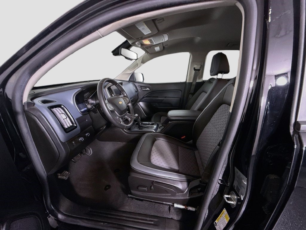 Used 2021 Chevrolet Colorado Z71 w/ Safety Package AWD/4WD image 20