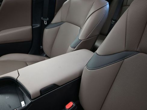 Certified 2025 Lexus ES 350 w/ Premium Package image 14