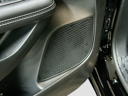 New 2026 Chrysler Pacifica Select image 18