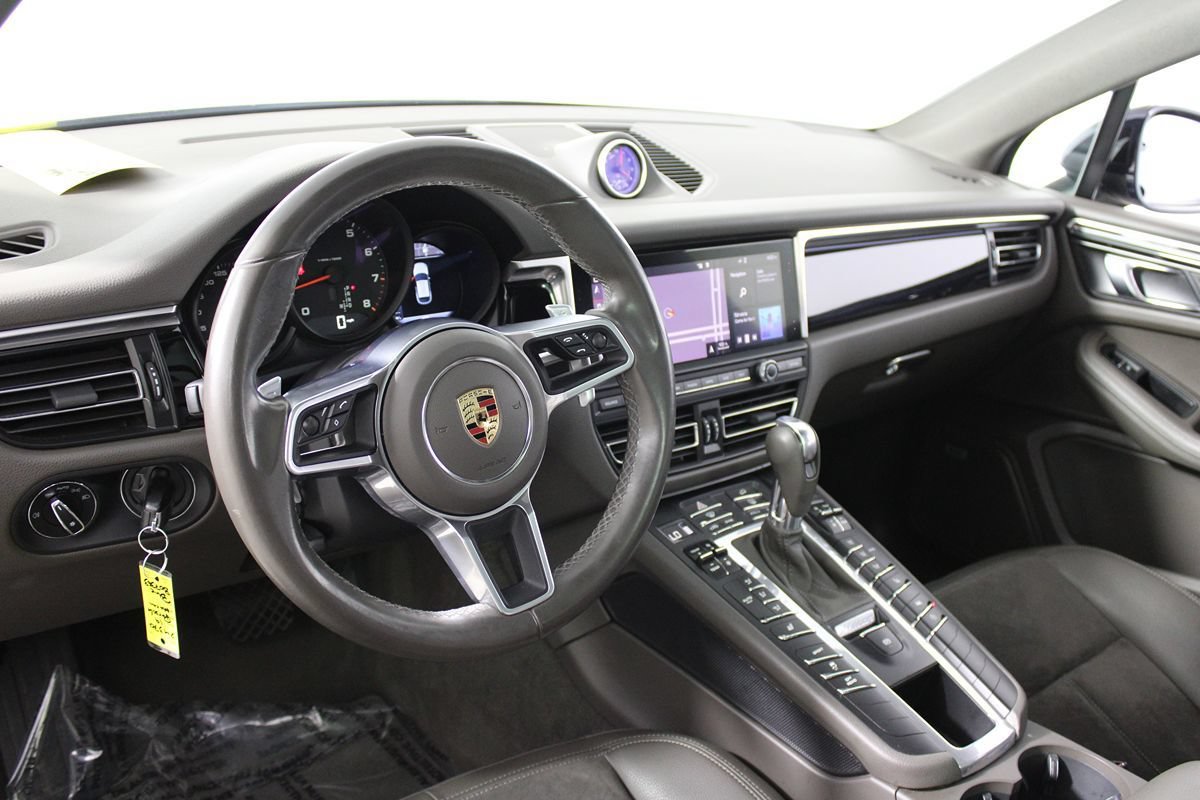 Used 2019 Porsche Macan AWD/4WD image 16
