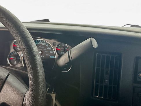 Used 2020 Chevrolet Express 3500 LT w/ LT Preferred Equipment Group image 16