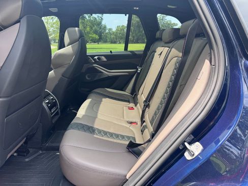 Used 2022 BMW X5 M w/ Competition Package AWD/4WD image 11