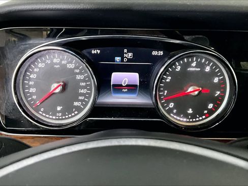Used 2017 Mercedes-Benz E 300 4MATIC image 24